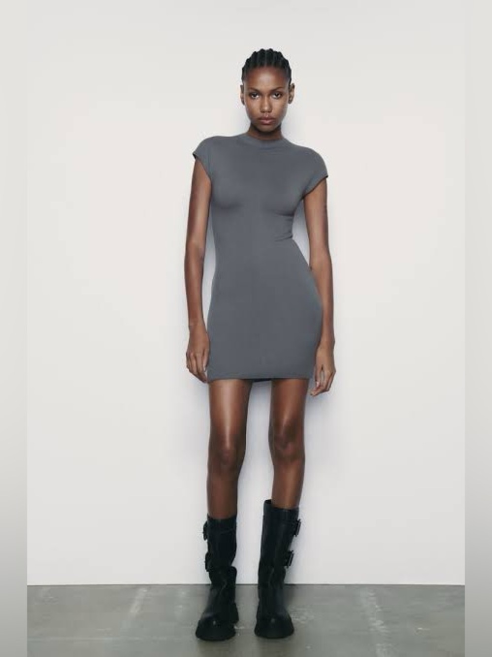 Zara Grey Cap Sleeve Bodycon Stretchy Knit Mini Dress, size medium